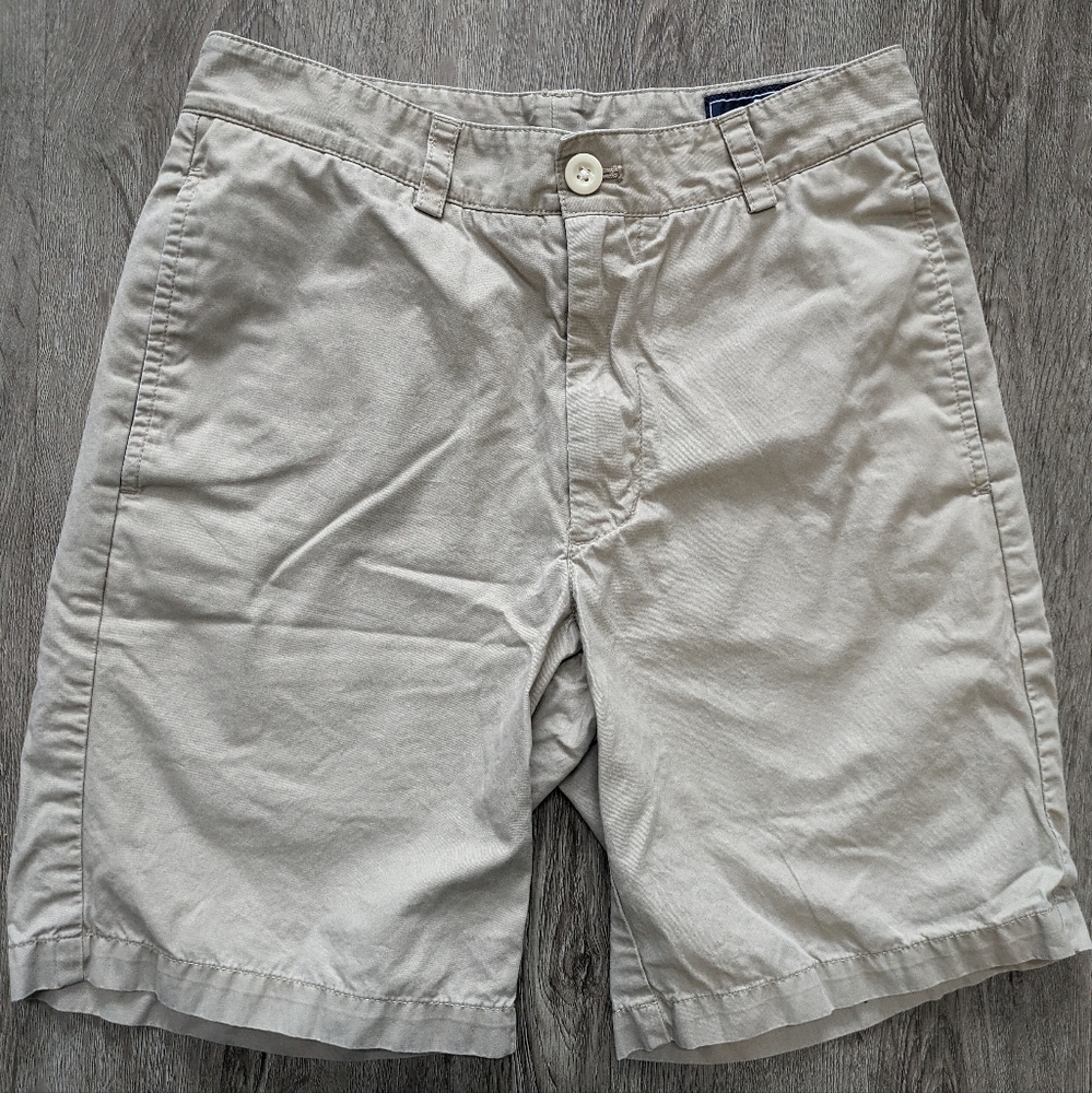 Vineyard Vines boys shorts size 28 (12) khaki